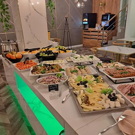 Rubus 305 Sofii * Свиноуйсьце